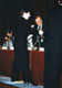 Recebendo o Primeiro Prêmio no III Concurso Internacional de Canto Jaume Aragall, Torroella de Montgrí, 1996.